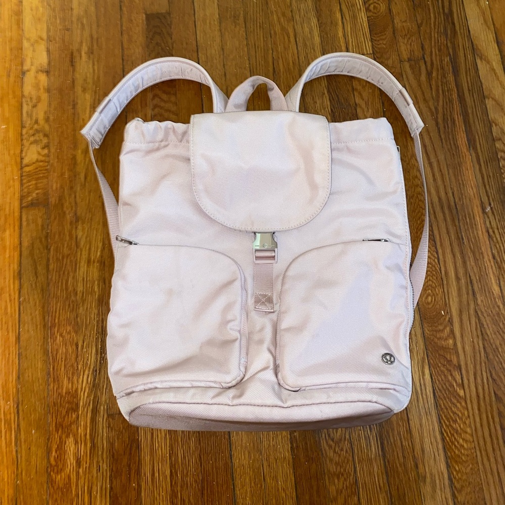 ♥️♥️SOLD ♥️♥️Lululemon back pack